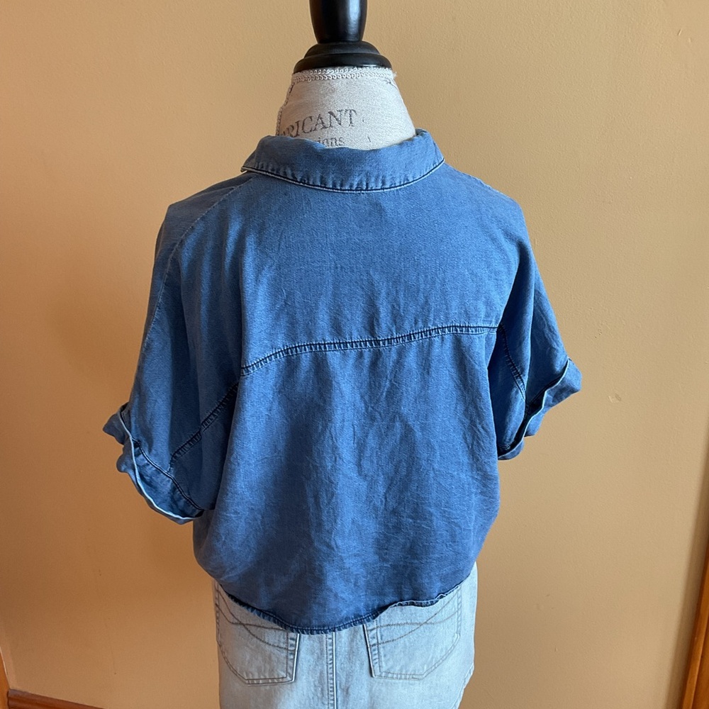DD77 Light Blue Denim Front Tye Shirt.  Size L - Picture 2 of 8